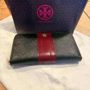 Tory Butch Wallet